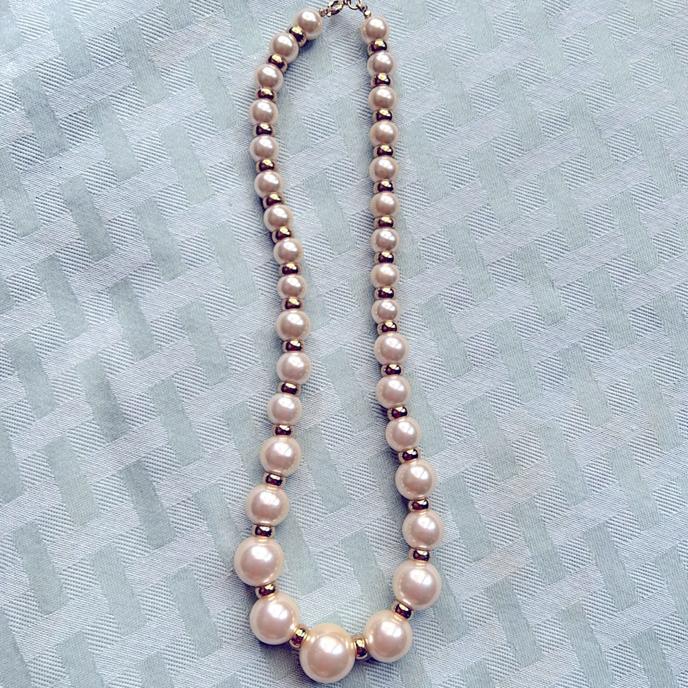 Napier Faux pearl necklace 8.5"